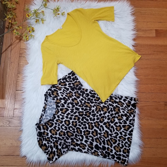 J. Crew Tops - J.CREW Bundle 2 T-Shirt Short Sleeves, one Animal Print And Yellow SIZE XS.